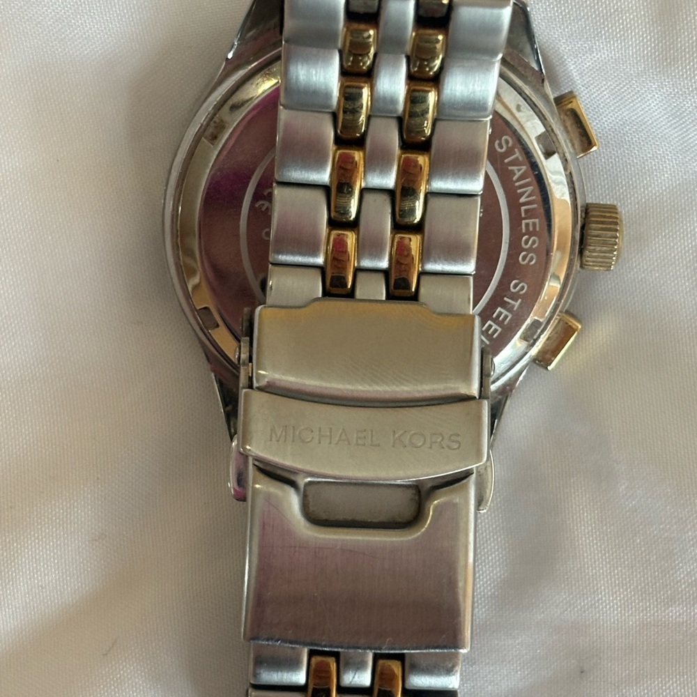 Michael Kors Stainless Steel Women’s Watch - Picture 6 of 6